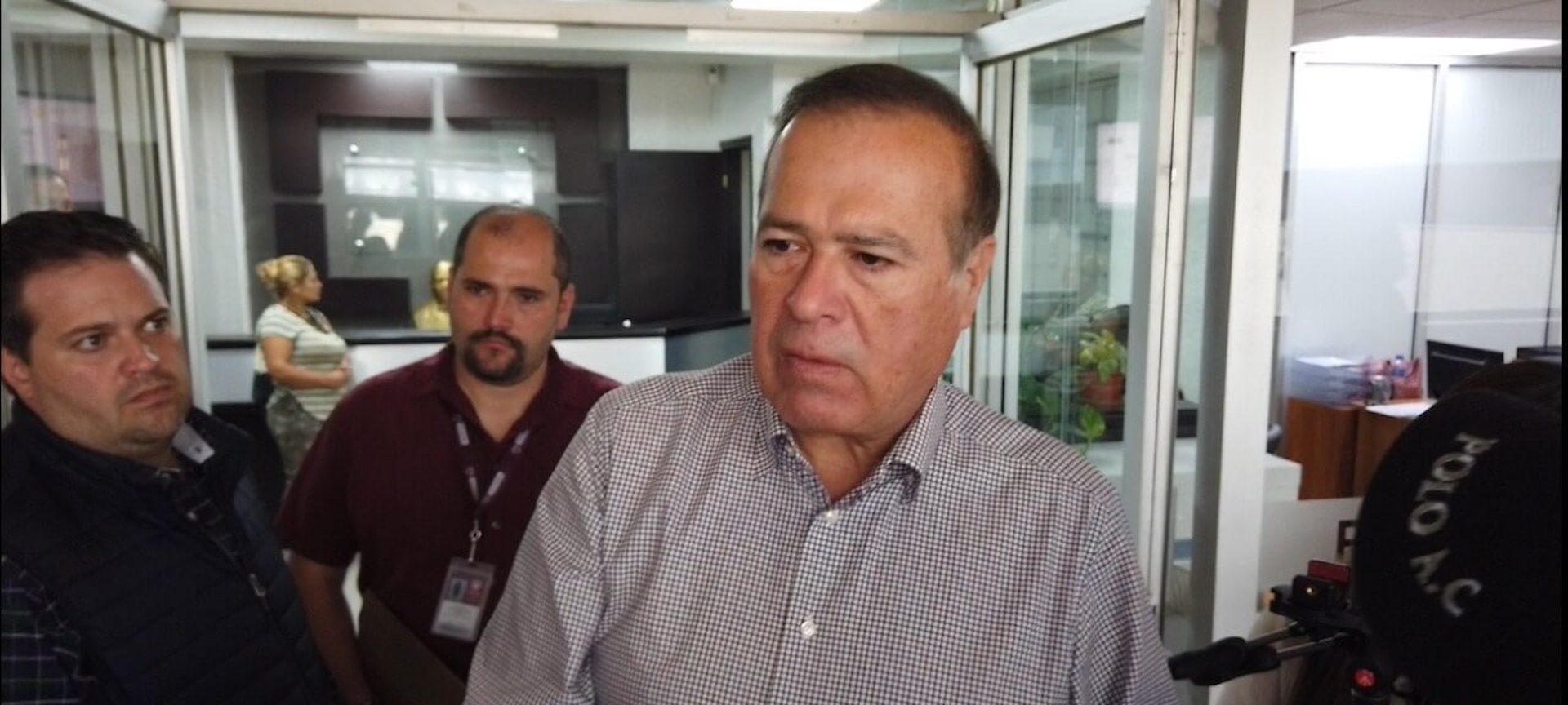 Alcalde se negó a contestar sobre posible secuestro de empresario en Tijuana.