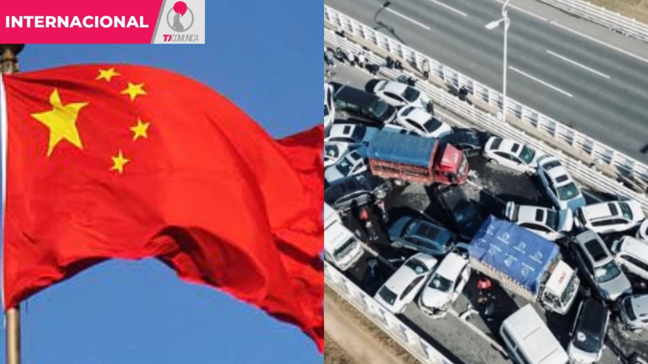 Carambola de casi 300 autos por neblina en China; hay un muerto