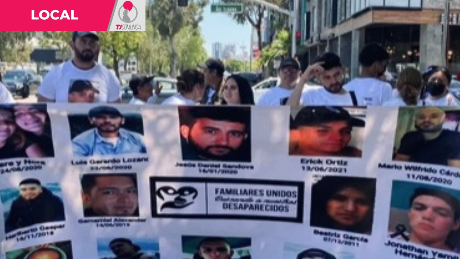 Familias de desaparecidos se manifiestan en la FGE.