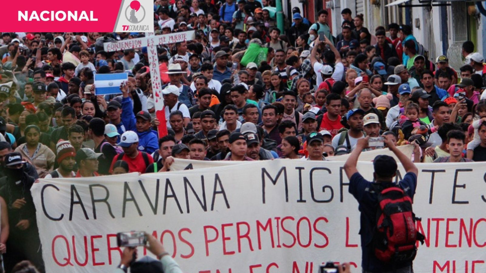 Caravana de 7 mil migrantes sale de Chiapas, buscan llegar a la frontera norte