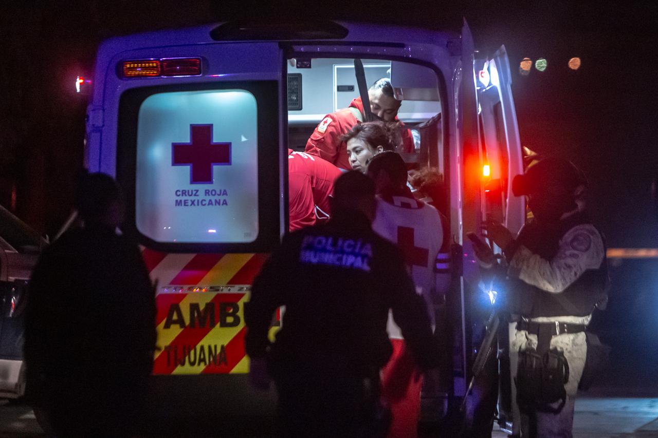 Pareja es atacada a disparos en el Pedregal de Santa Julia