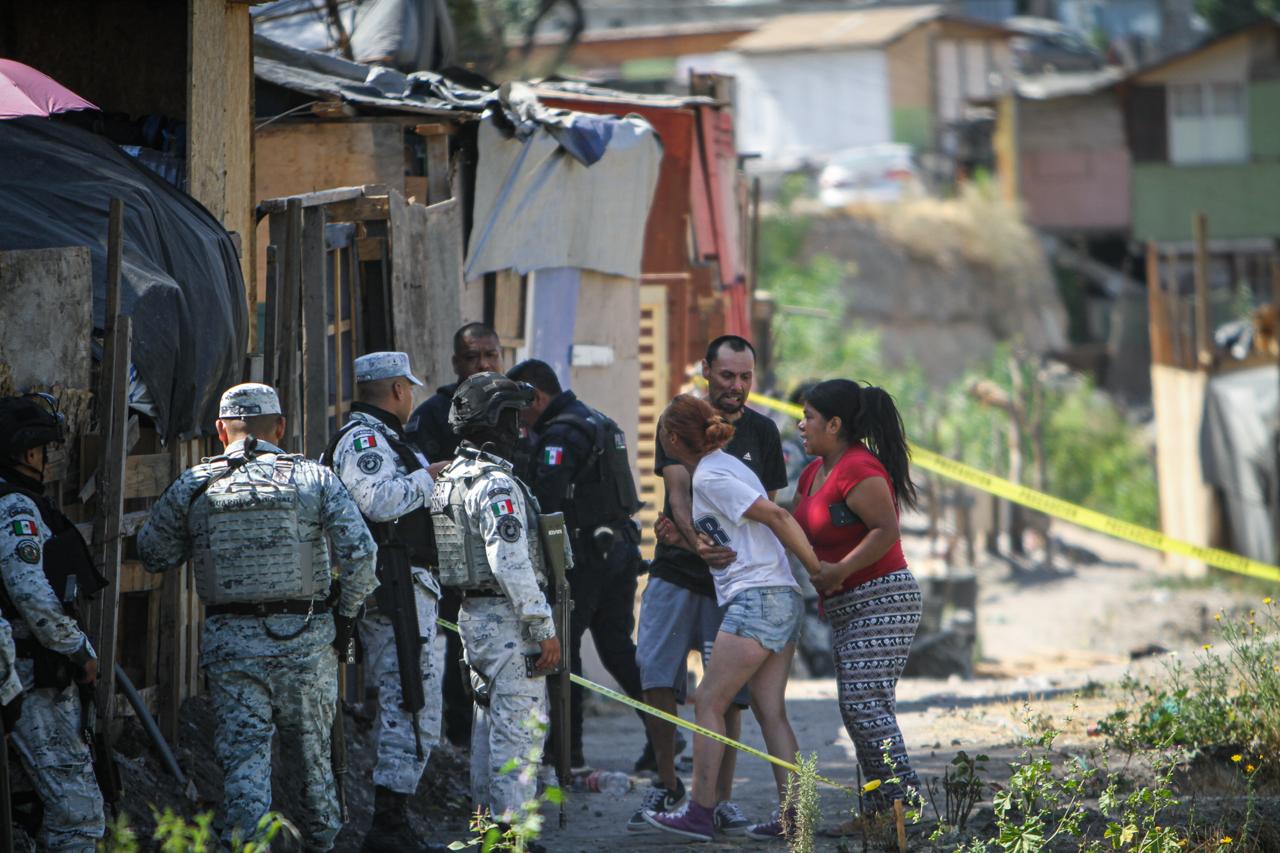 Joven es asesinado dentro de casa improvisada en Valle Verde