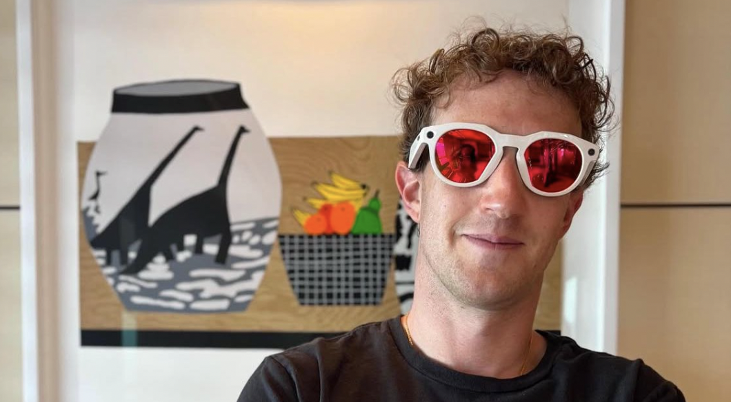 Meta lanza nuevas gafas inteligentes con Oakley: graban vídeo en 3K y son ideales para deportistas.