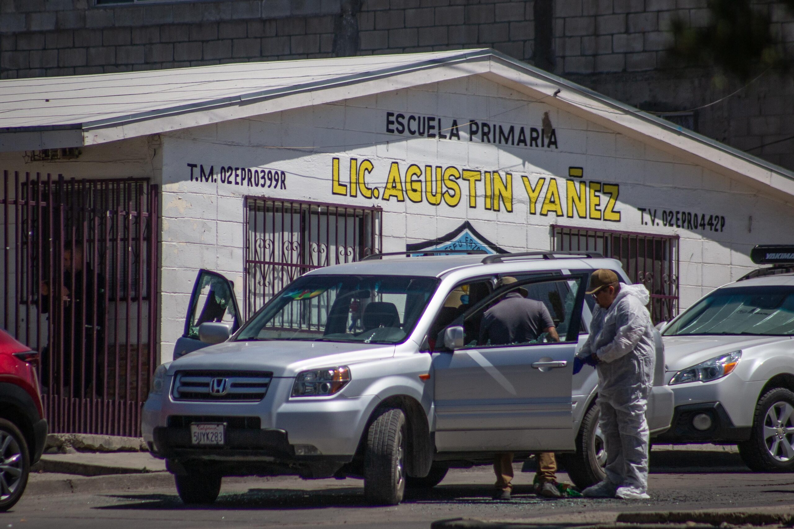 Ataque armado deja a un hombre sin vida, una mujer y dos menores lesionados