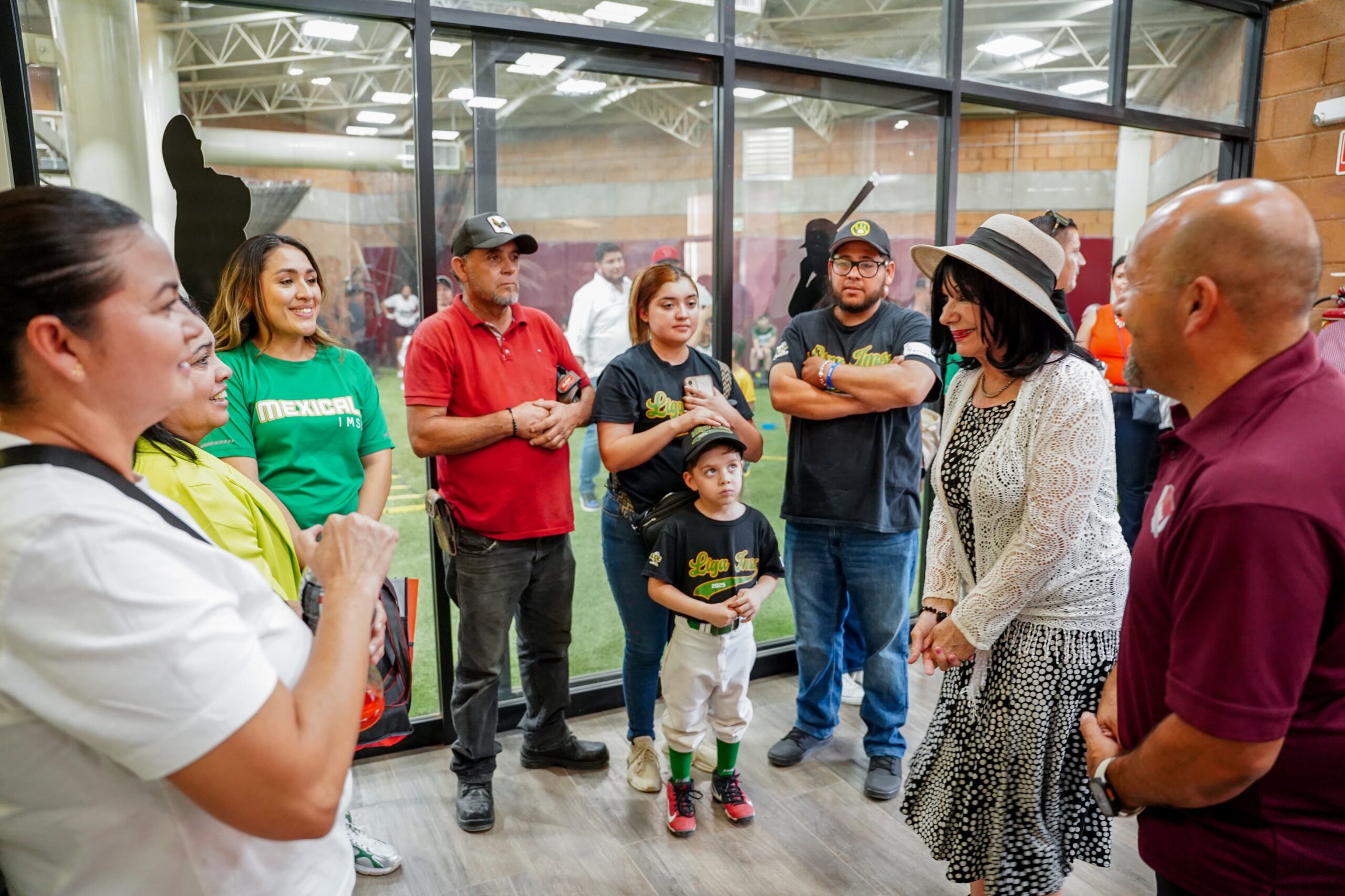 Norma Bustamante une la cultura y el deporte para el “Plan vacacional libro y pelota”
