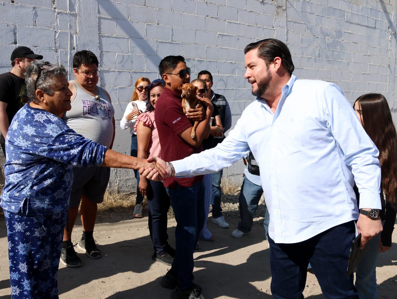 Recorre Ismael Burgueño colonias de la Zona Este para supervisar acciones del programa ‘Tijuana: Ciudad Limpia’