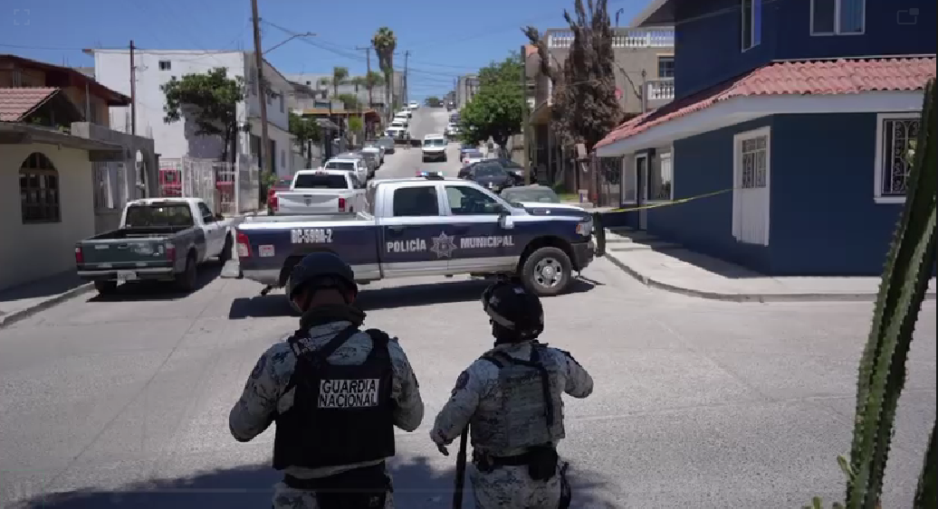 Mujer encuentra a su esposo sin vida dentro de su casa en Ampliación Guaycura