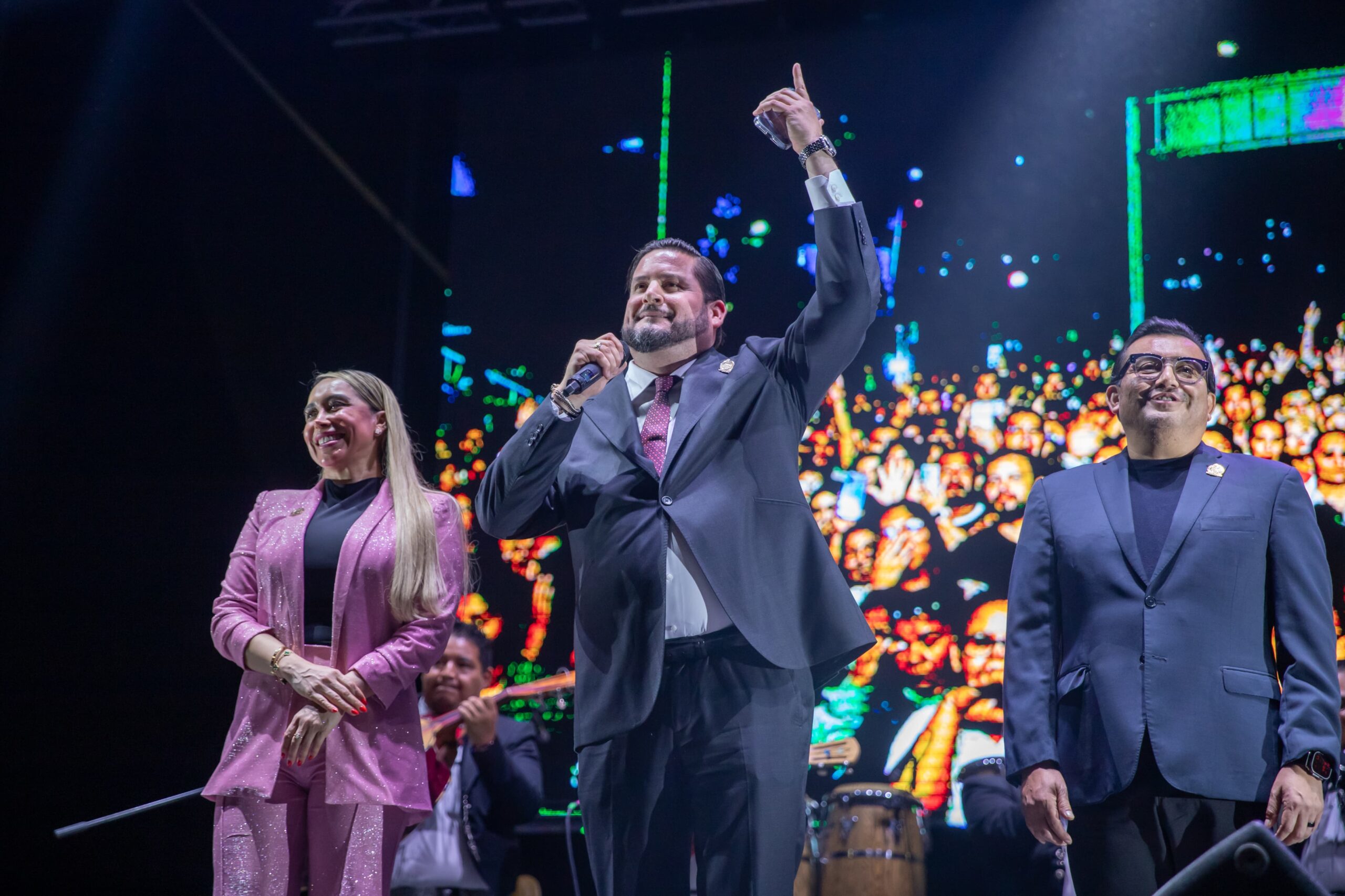 Miles asisten al concierto gratuito de La Original Banda El Limón por el aniversario de Tijuana