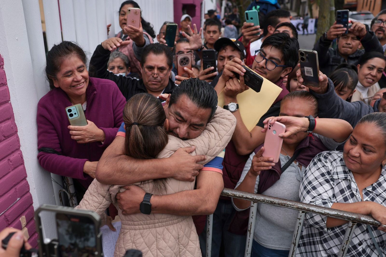 PRESIDENTA CLAUDIA SHEINBAUM Y JEFA DE GOBIERNO CLARA BRUGADA PRESENTAN LÍNEA 4 DE CABLEBÚS TLALPAN-COYOACÁN, LA MÁS LARGA DEL MUNDO