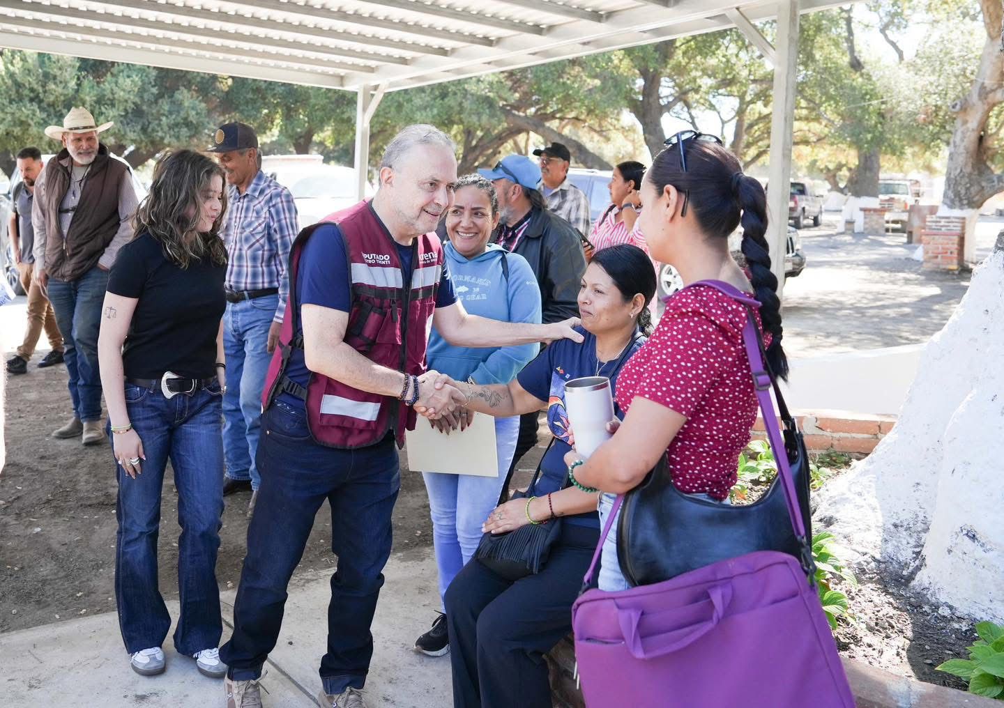 LEGISLATIVA DEL DIPUTADO CASTRO TRENTI POR EL SUR DE NUESTRA ENTIDAD