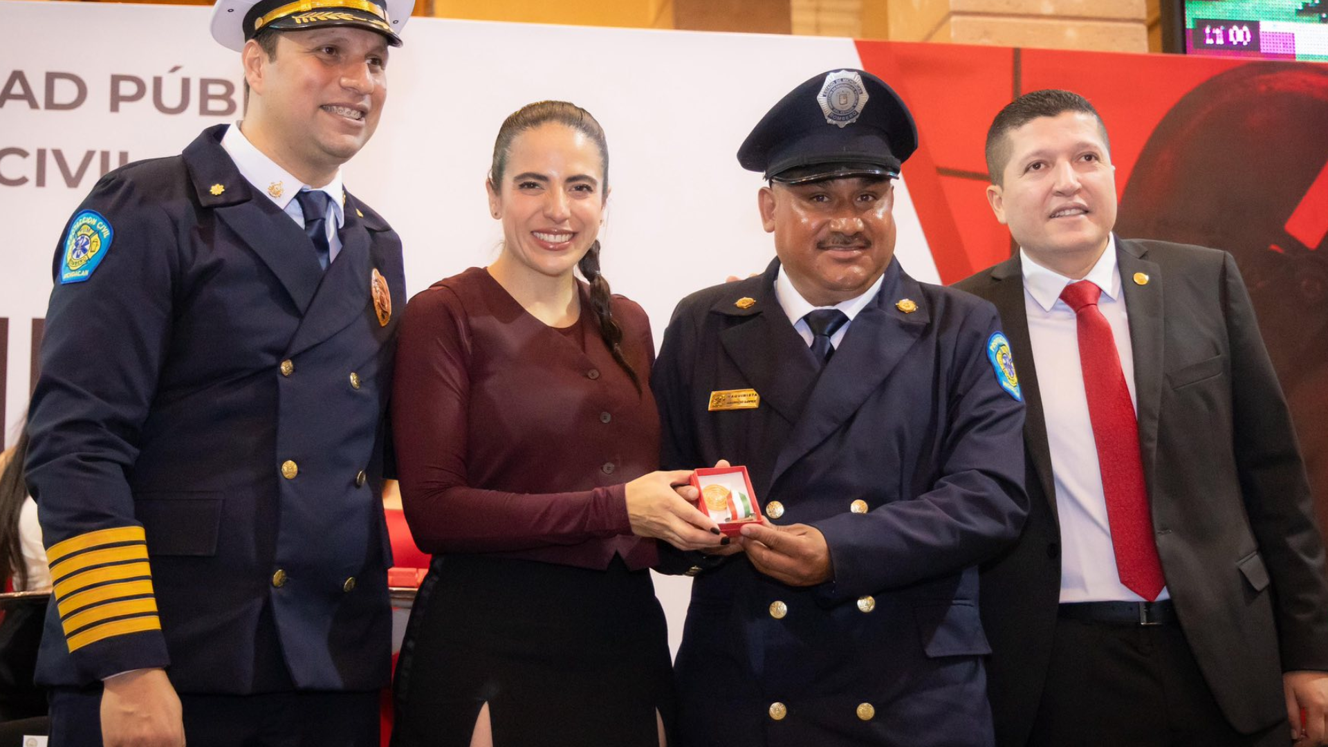 El problema no es mi falda, es tu machismo”: diputada Giulianna Bugarini responde a críticas en redes