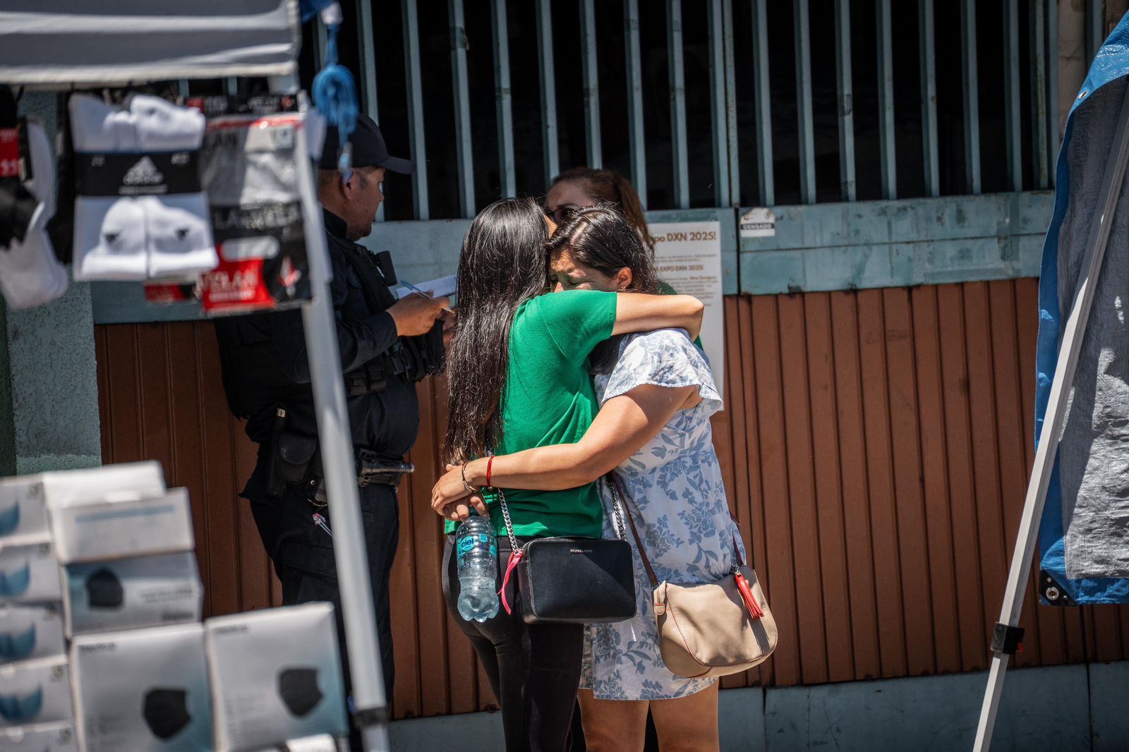 Dueño de “Saldos Max” es asesinado dentro de su negocio en la colonia Tomás Aquino