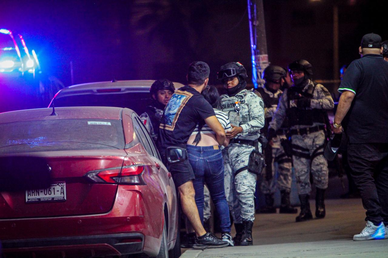 Hombre muere y otro resulta herido en ataque armado en Smoke Shop de la colonia El Dorado