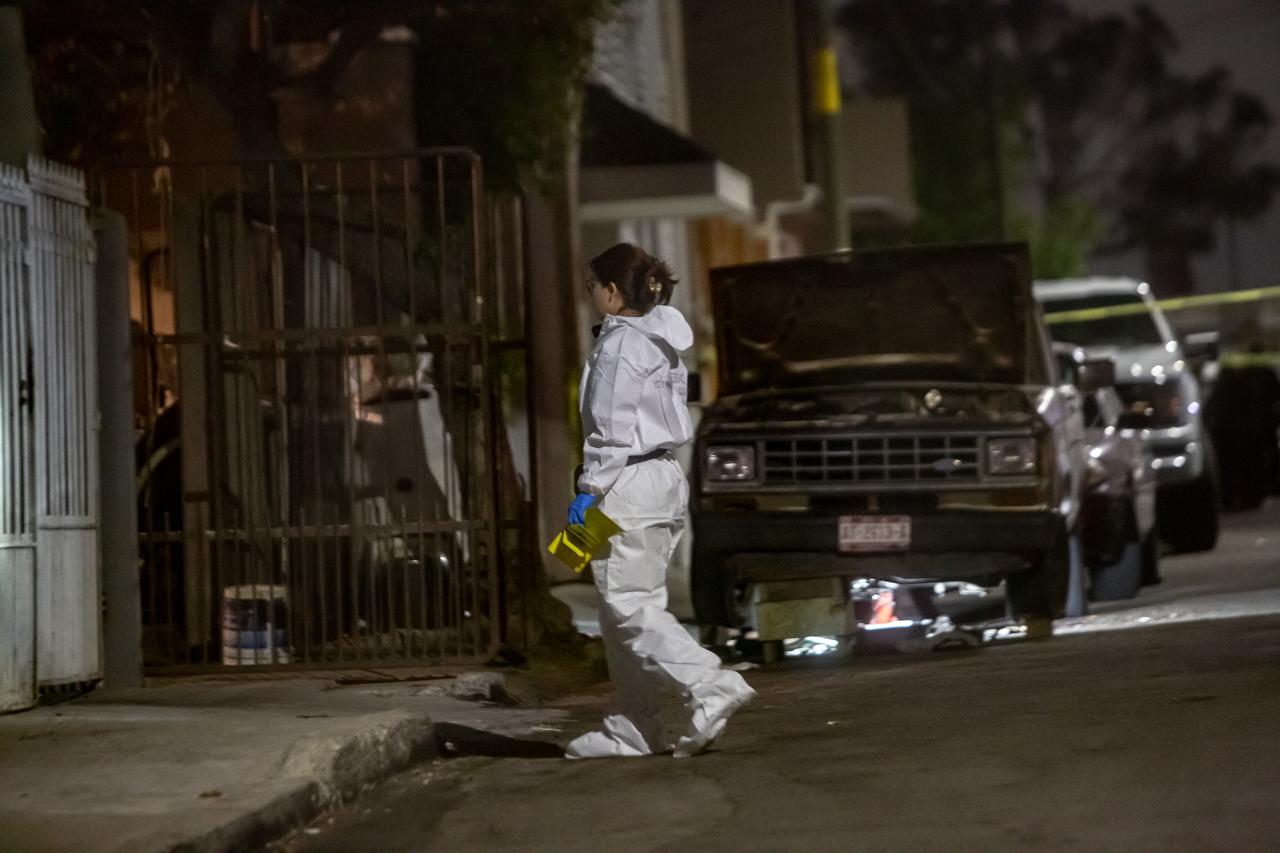 Ataque armado en taller mecánico deja un muerto y un lesionado