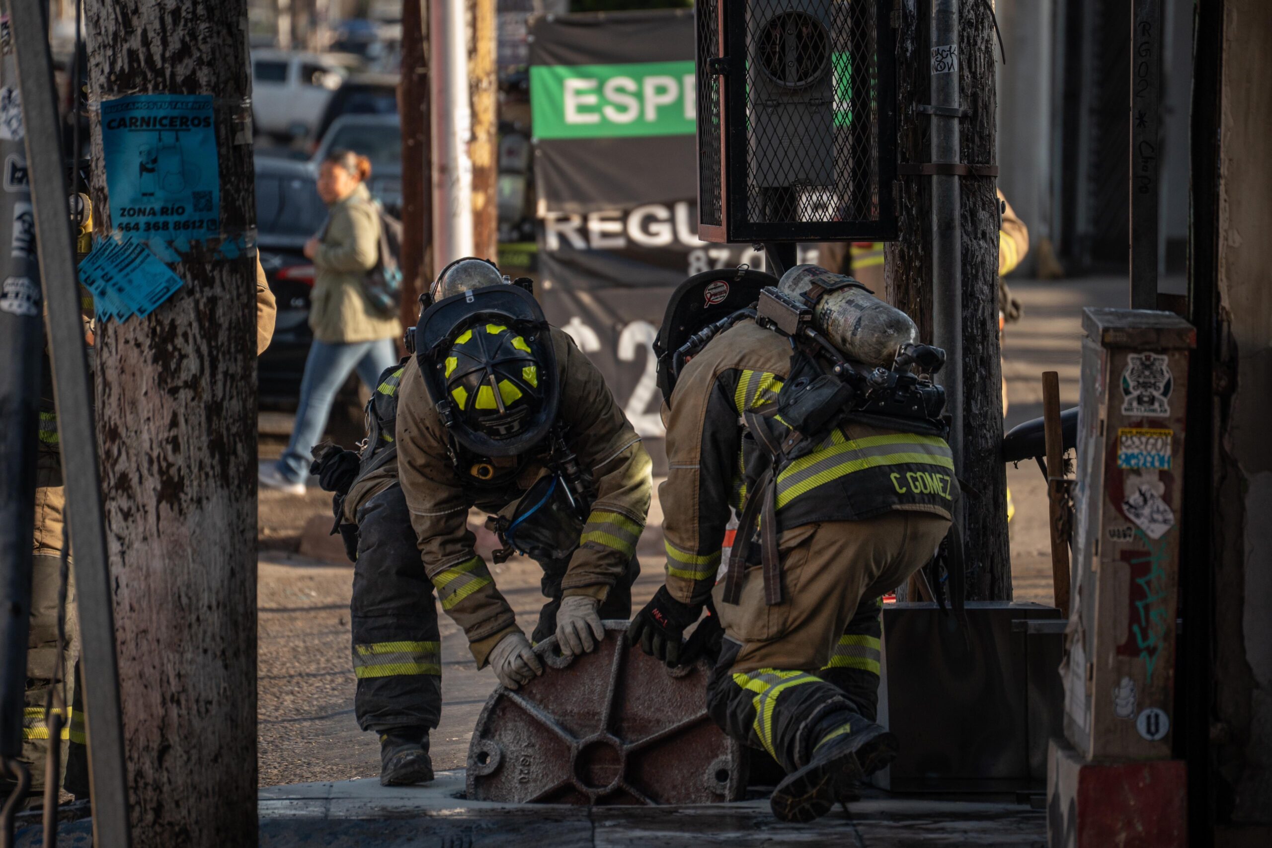 Explota alcantarilla en Zona Centro