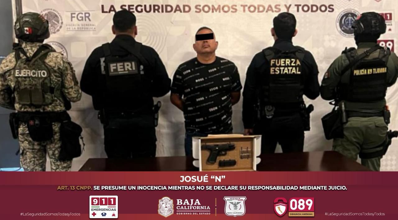 ELEMENTOS DE LA FUERZA ESTATAL DETIENEN A DOS Y ASEGURAN ARMAS DE FUEGO, DURANTE OPERATIVOS EN TIJUANA