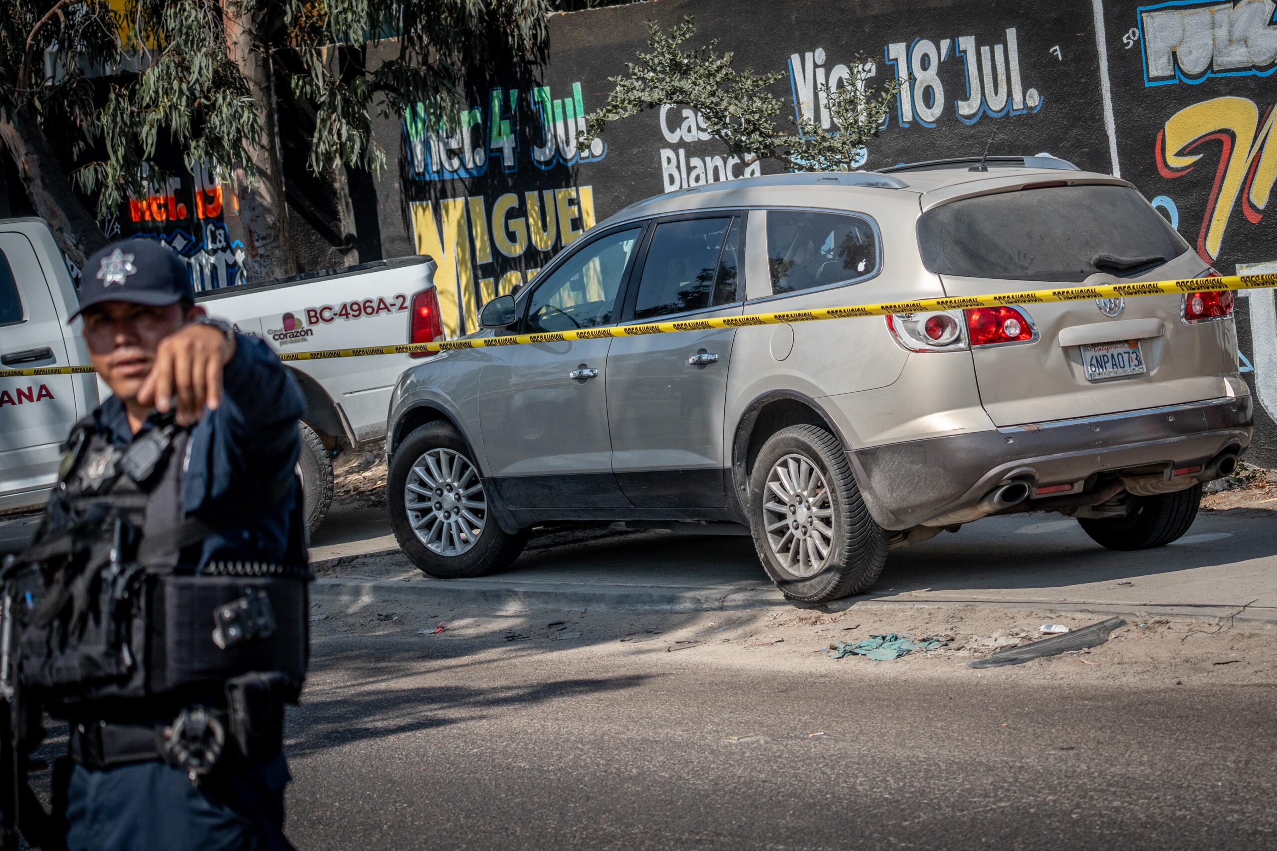 Localizan vehículo relacionado con el hallazgo de tres cuerpos en la Vía Rápida Oriente