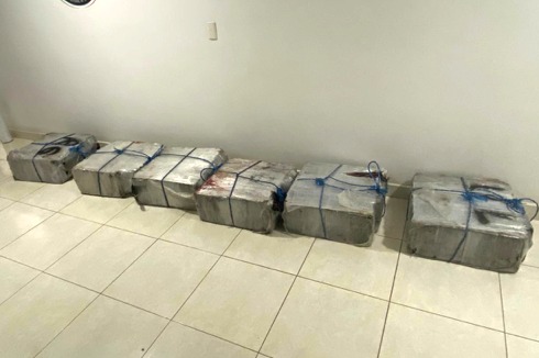 FGR OBTIENE VINCULACIÓN A PROCESO EN CONTRA DE UNA PERSONA POR POSESIÓN DE MÁS DE 300 KILOS DE COCAÍNA