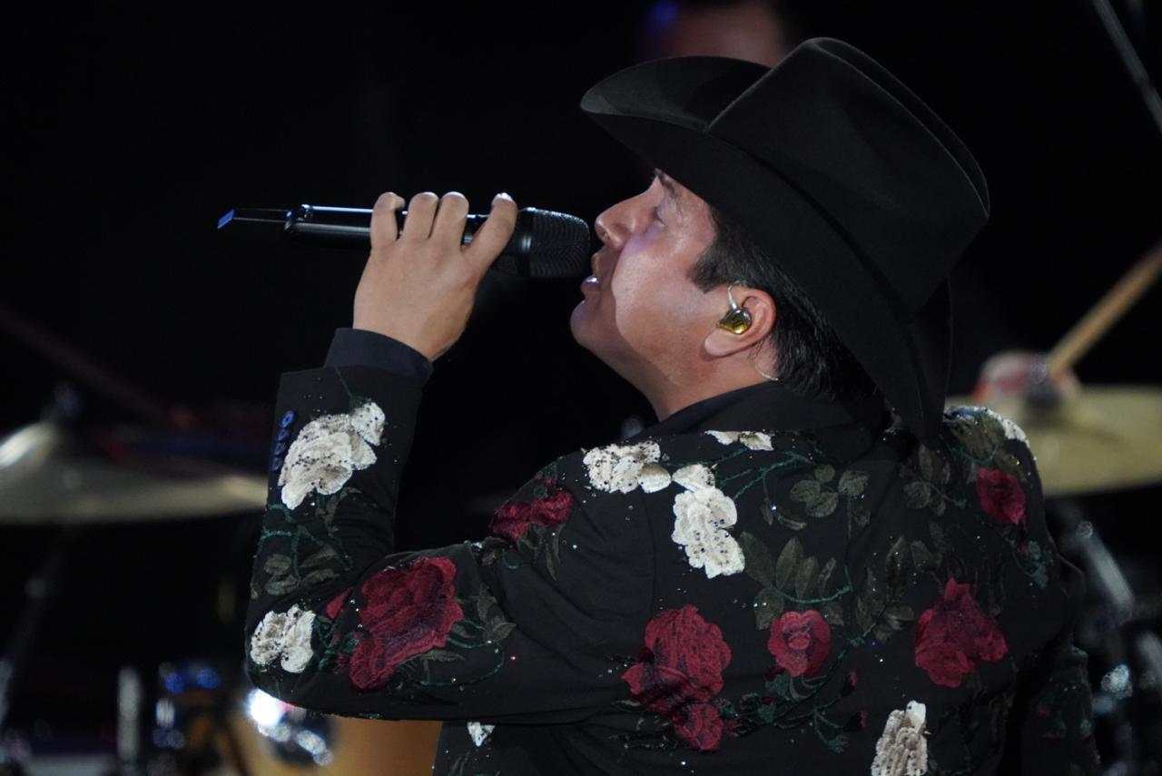 Julión Álvarez arrasa en Tijuana: dos noches con boletaje agotado en el Palenque