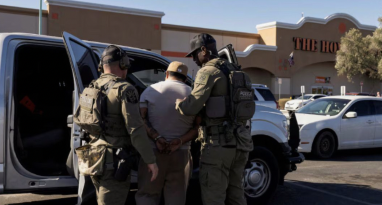 Cancelan festejos patrios en Chicago por temor a redadas.