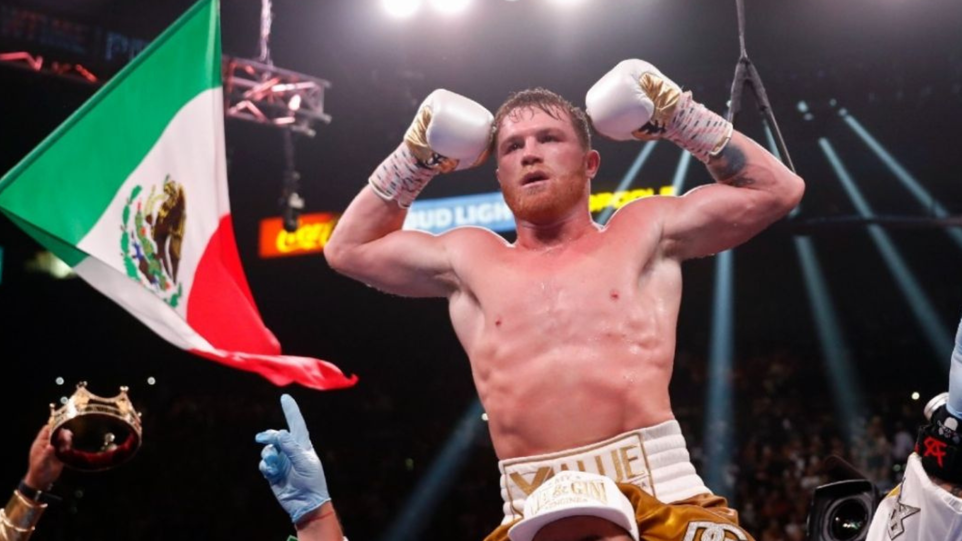 Canelo Álvarez anuncia su retiro