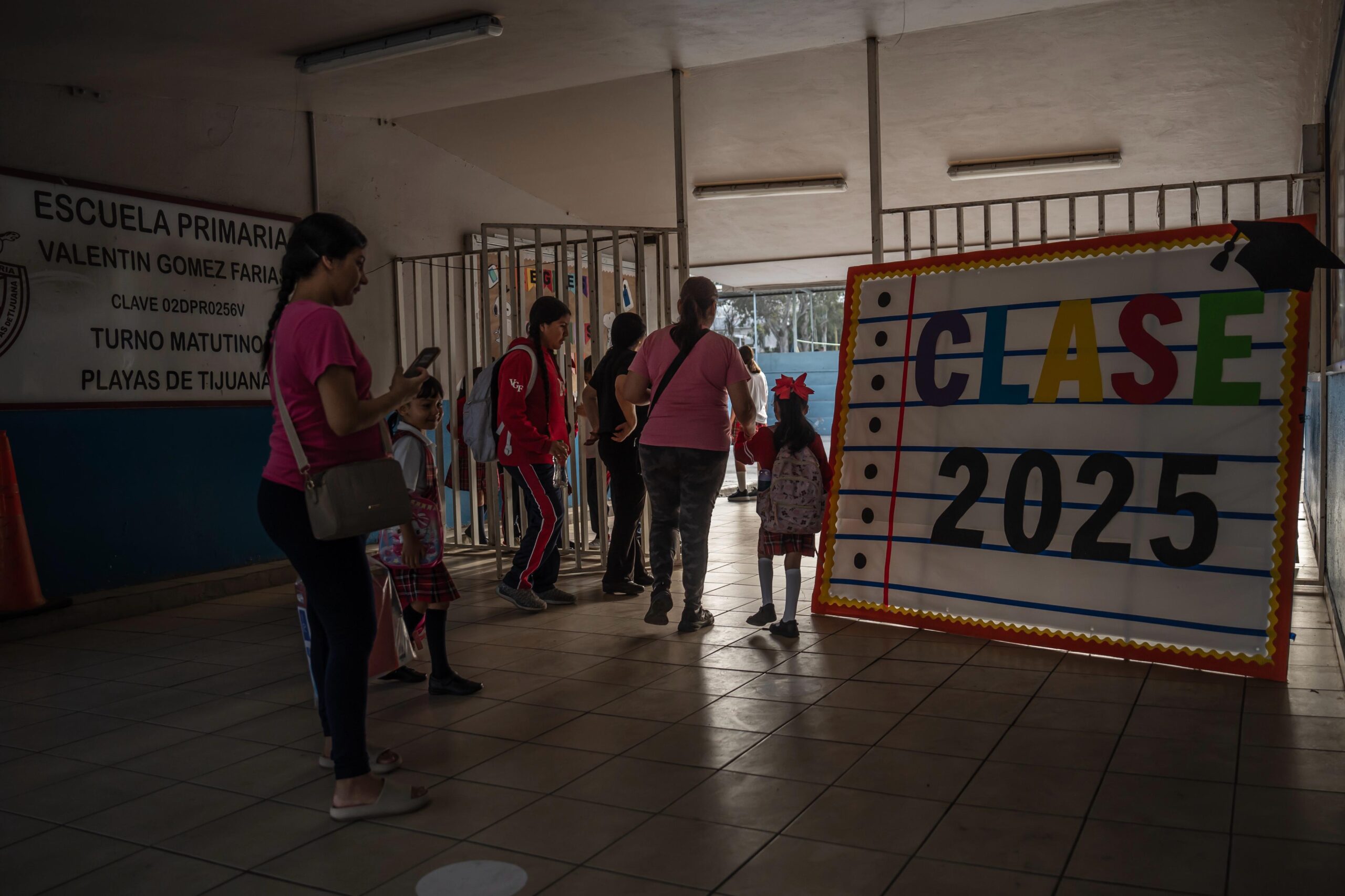 Regresan a clases más de 880 mil alumnos en Baja California