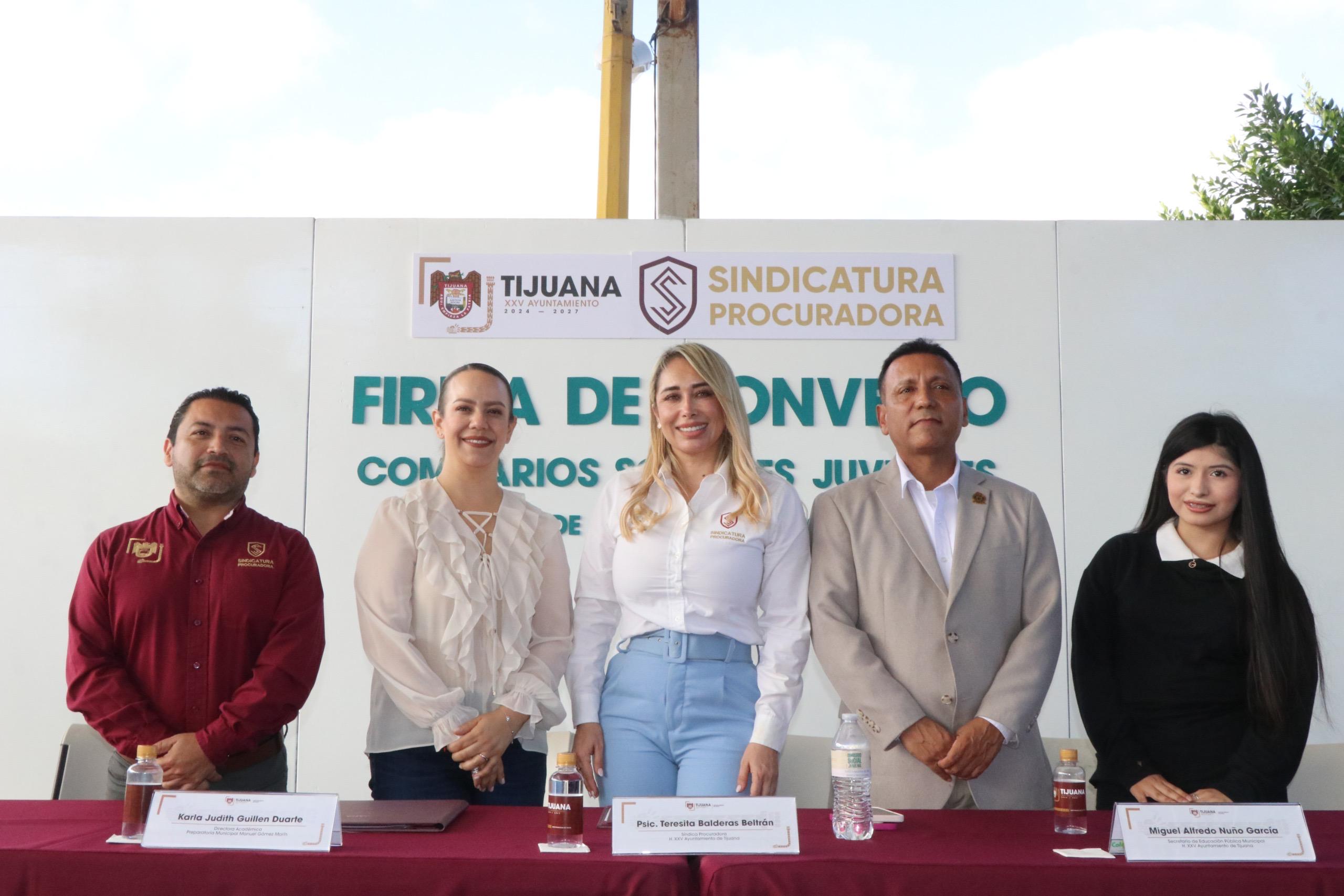 Suscribe Síndica Procuradora convenio con la Preparatoria Municipal Manuel Gómez Morin para el impulso de la convocatoria de Comisario Social Juvenil
