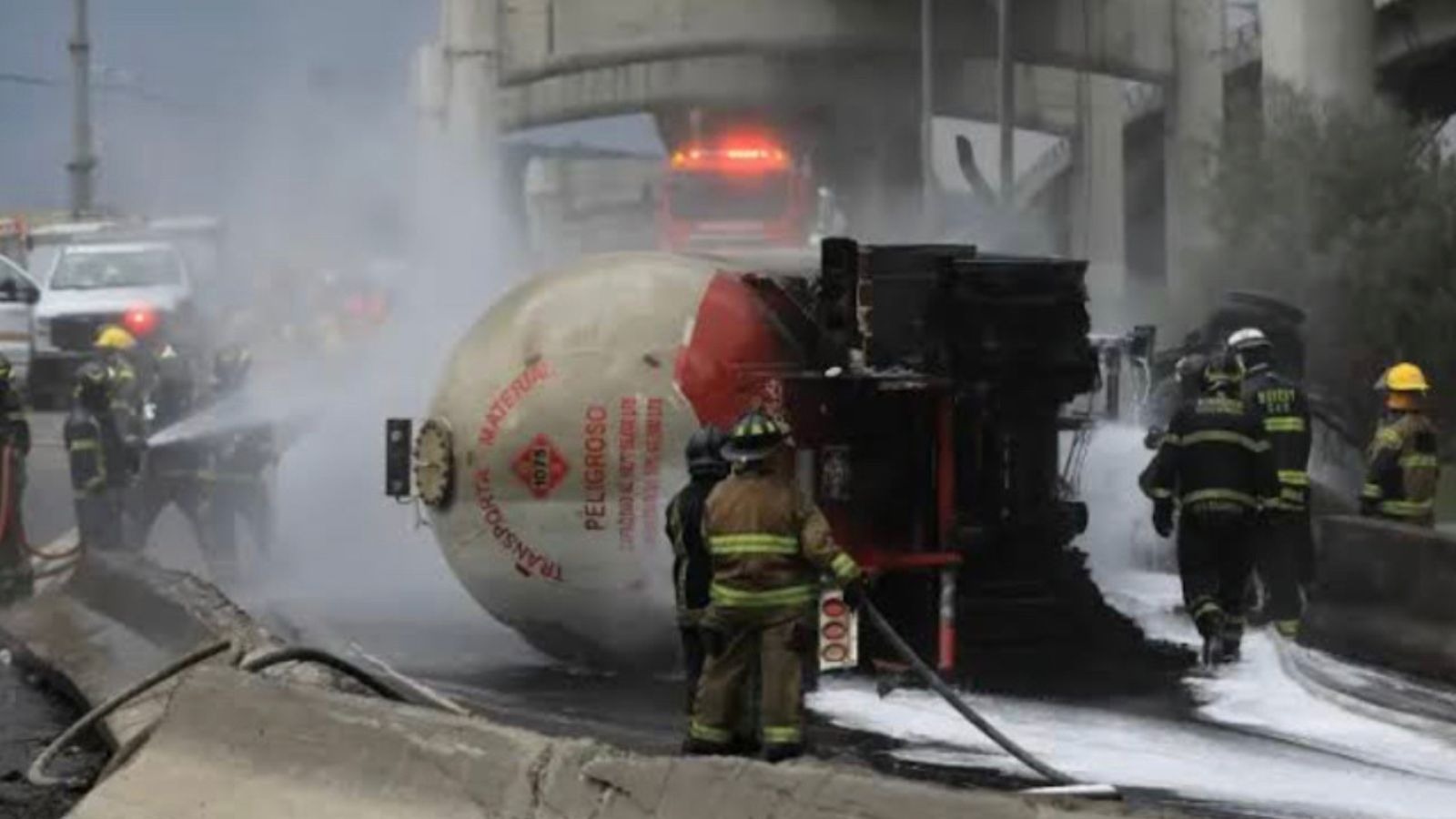 Empresa dueña de pipa que explotó en Iztapalapa no tenía seguro vigente.