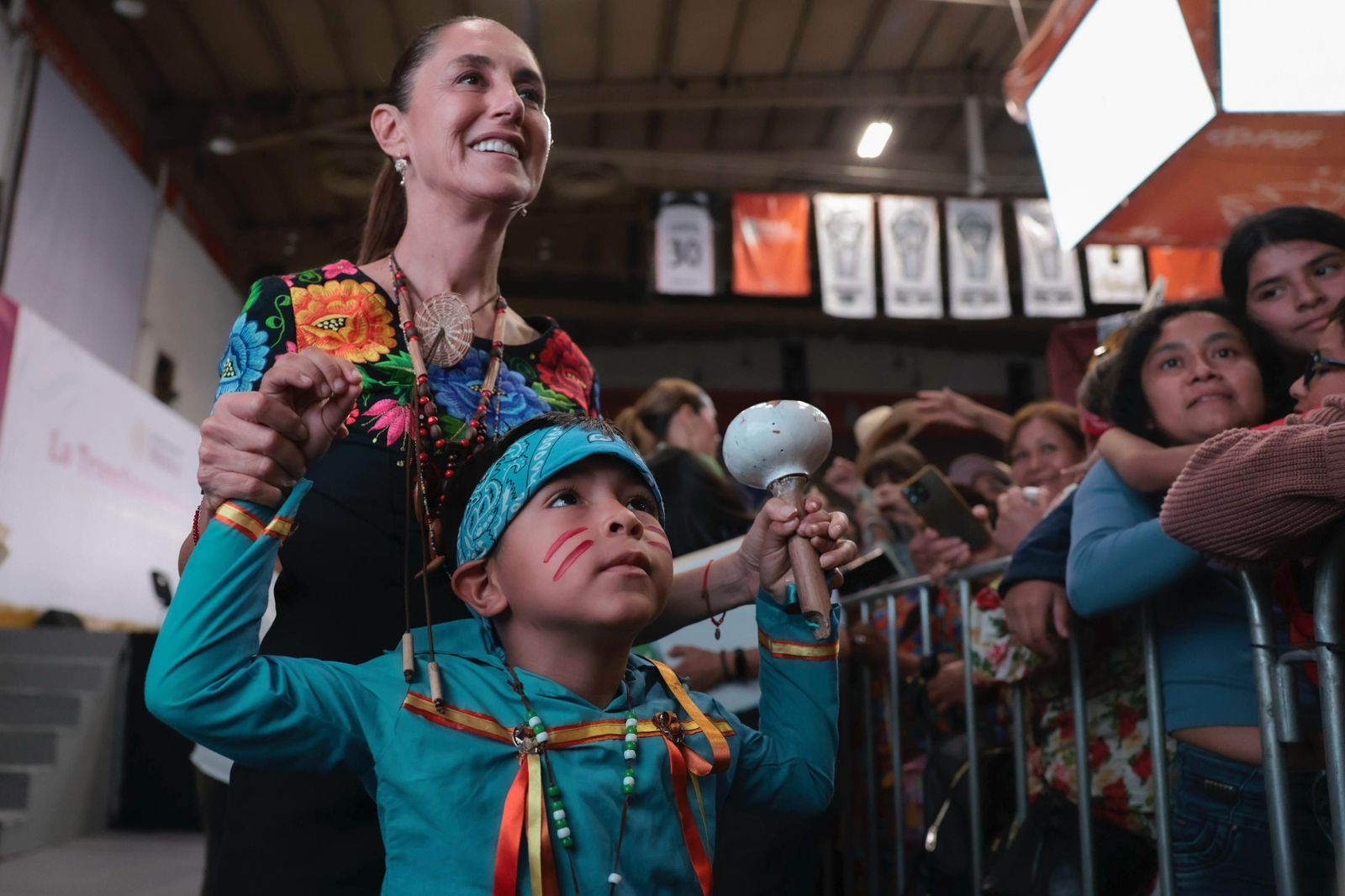 EN 2026 PRESUPUESTO DE PUEBLOS ORIGINARIOS Y AFROMEXICANOS INCREMENTARÁ DE 12 MIL 500 MDP A 13 MIL 500 MDP: PRESIDENTA CLAUDIA SHEINBAUM DESDE BAJA CALIFORNIA