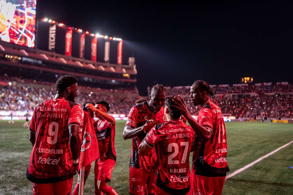 Xolos derrota a Cruz Azul en el Estadio Caliente