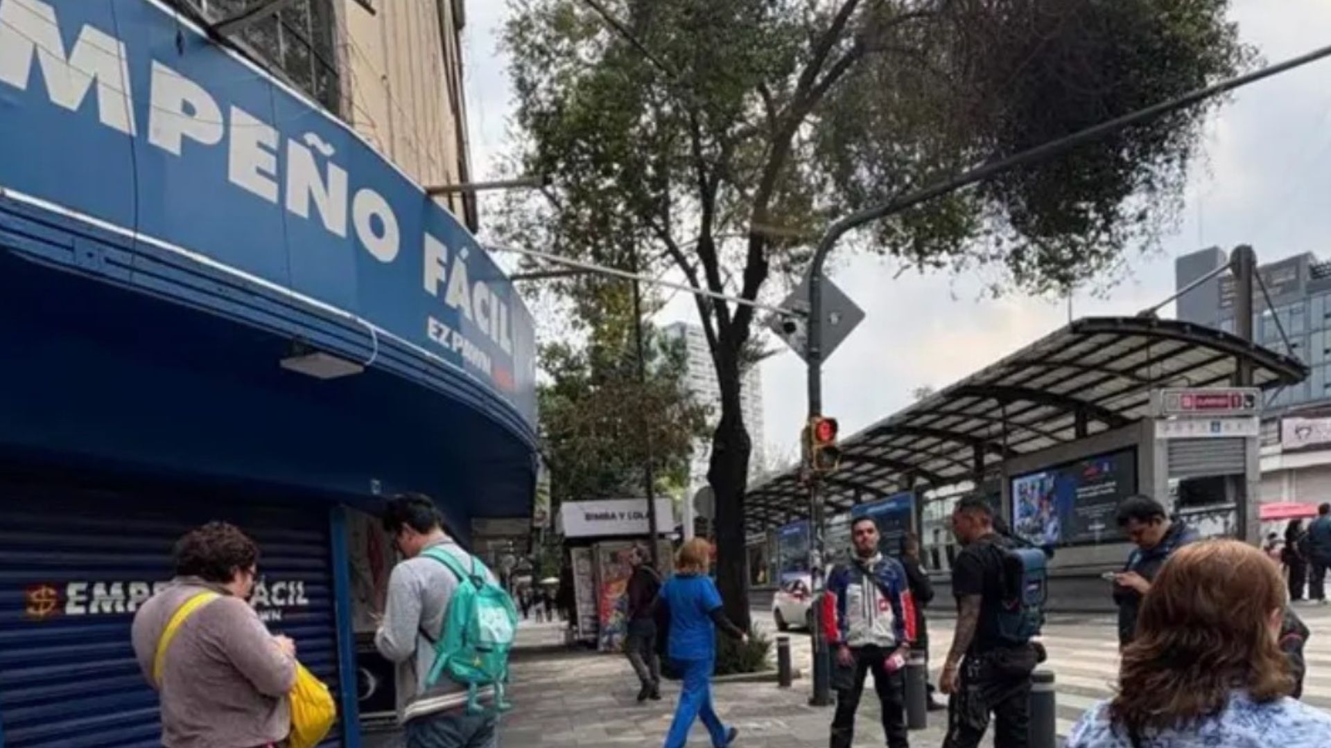 Asaltan casa de empeño en CDMX; roban 300 mil pesos en joyas