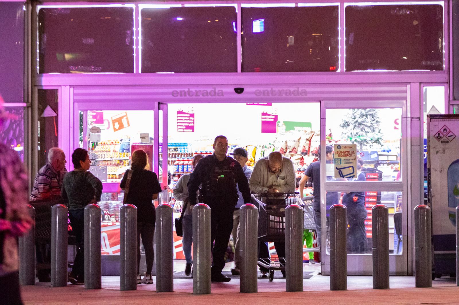 Asaltan a mano armada tienda Calimax en Gaz y Anexas