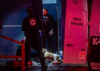 Hombre herido de bala pide auxilio en la Delegación Zona Norte; hay dos detenidos