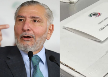 Adán Augusto se disfrazó de Santa y regaló a senadores libro de AMLO “Grandeza”: Gasto de más de 7.5 millones de pesos