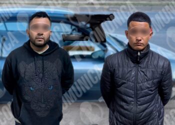 Municipales atoran a dos trabajadores de “El Mecánico”