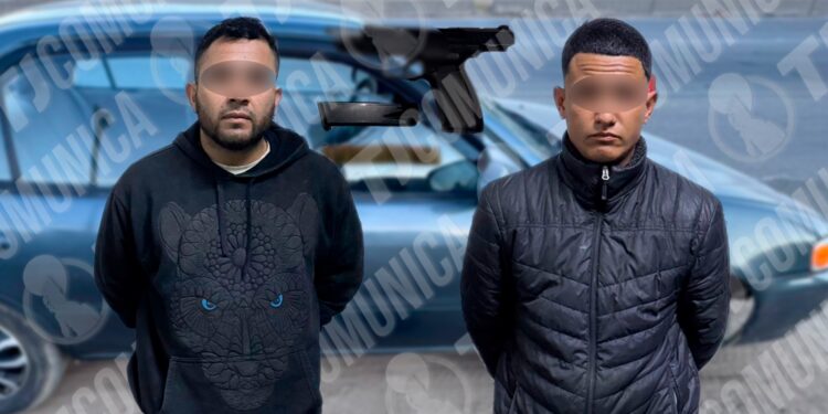 Municipales atoran a dos trabajadores de “El Mecánico”