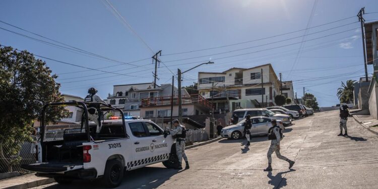Hombre es atacado por arma de fuego dentro de una vivienda en la colonia Guerrero