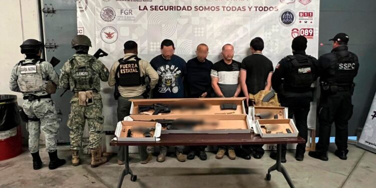 FESC detiene a cuatro hombres armados en Los Valles; entre ellos un menor, dicen ser trabajadores de “La Lic”