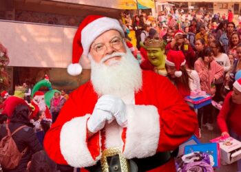 La Ruta de Santa Claus llega a Tijuana para regalar sonrisas junto a la asociación Por Un Sueño de Familia.