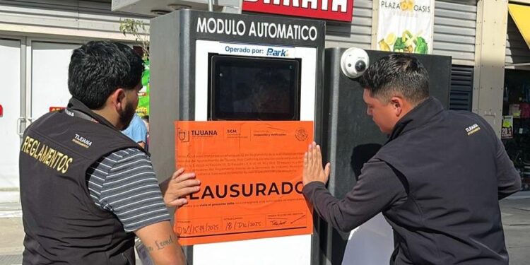 Mantiene XXV Ayuntamiento de Tijuana operativo en estacionamientos de plazas comerciales para verificar el cumplimiento de la normatividad municipal