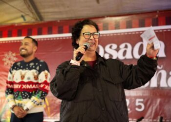 Rocío Adame comparte la alegría navideña con familias rosaritenses en Mega Posada Comunitaria