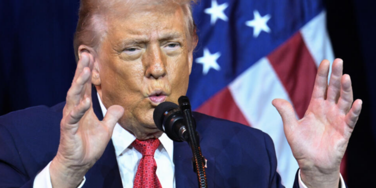 Trump anuncia ataques a cárteles que “controlan” México