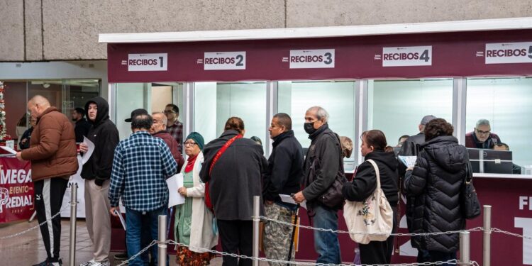 Ciudadanos ponen el ejemplo con el pago del predial al iniciar 2026