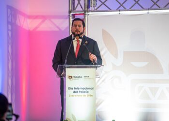 Reconocen a policías municipales de Tijuana en su día; anuncian 140 nuevas plazas para 2026