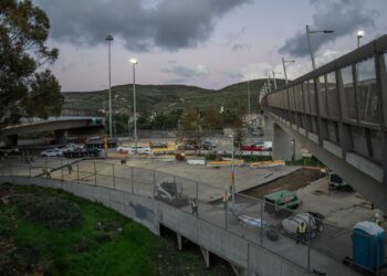 Tránsito regular hacia México en la garita de San Ysidro pese a obras en la I-5