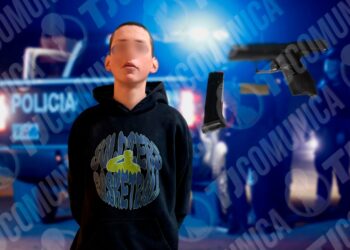 Se ríe de la policía al ser detenido por portación de arma corta; tiene solo 16 años y ya es sicario del CJNG
