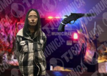 Policía Municipal de Tijuana atora a mujer armada en Camino Verde