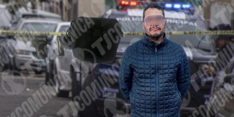 Policía Municipal de Tijuana atora a hombre armado en la Libertad