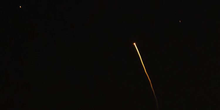 Reingreso de cápsula espacial de SpaceX es visible desde Tijuana