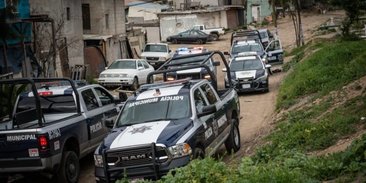 Ataque armado contra policías municipales desata operativo en la colonia Fausto González